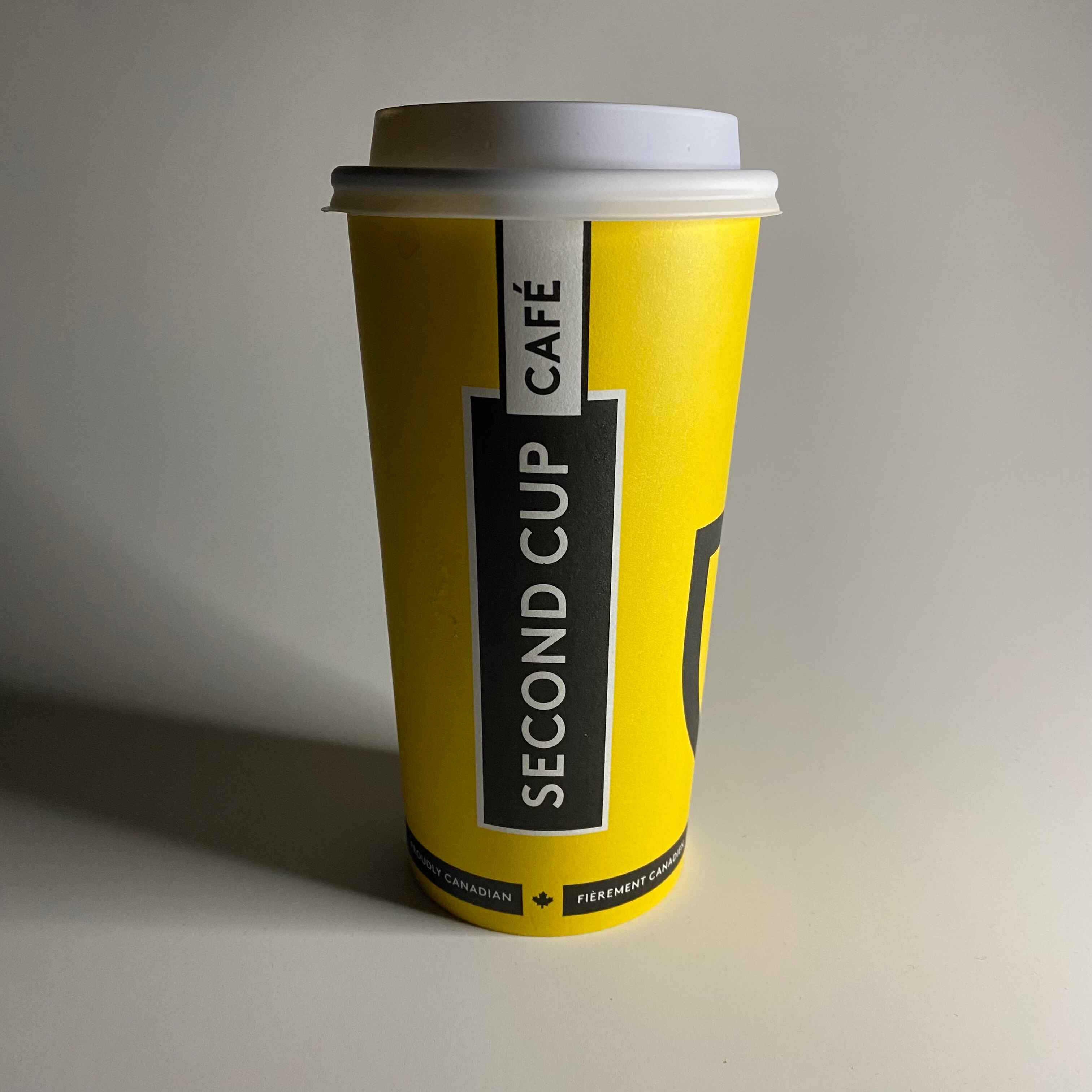 Front shot of the coffee cup up-close 